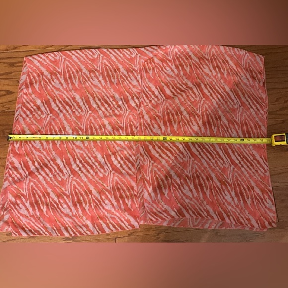 Pink/ orange zebra pattern design poncho/ wrap/ cover up - 1 Size - Picture 8 of 10